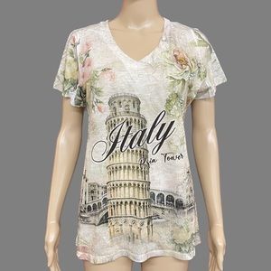 Italy Tower of Pisa Photographic V-Neck Tee Size Large